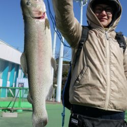 としまえんフィッシングエリア 釣果