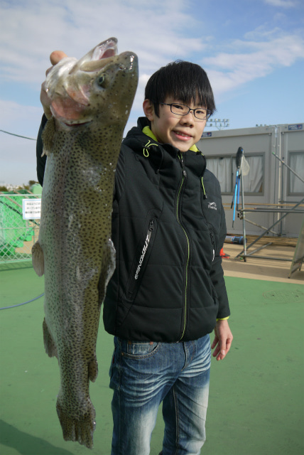としまえんフィッシングエリア 釣果