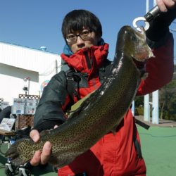 としまえんフィッシングエリア 釣果