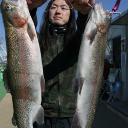 としまえんフィッシングエリア 釣果