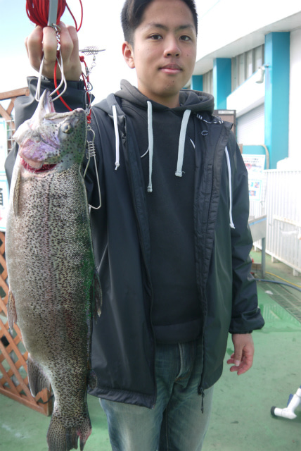 としまえんフィッシングエリア 釣果