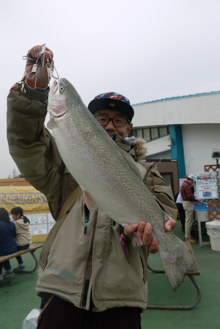 としまえんフィッシングエリア 釣果