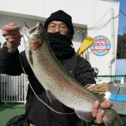 としまえんフィッシングエリア 釣果