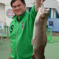 としまえんフィッシングエリア 釣果