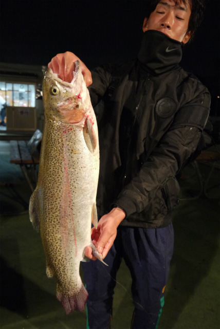 としまえんフィッシングエリア 釣果