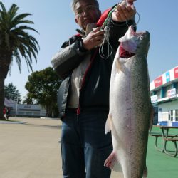 としまえんフィッシングエリア 釣果