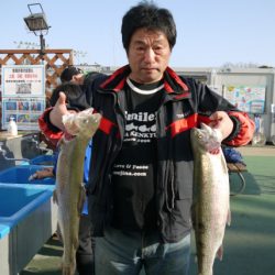 としまえんフィッシングエリア 釣果