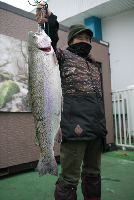 としまえんフィッシングエリア 釣果