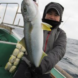 真祐丸 (しんゆうまる) 釣果