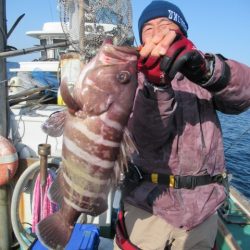 真祐丸 (しんゆうまる) 釣果