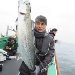 真祐丸 (しんゆうまる) 釣果