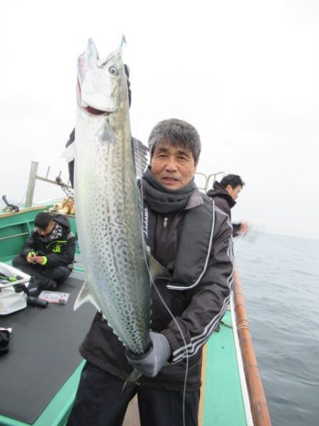 真祐丸 (しんゆうまる) 釣果