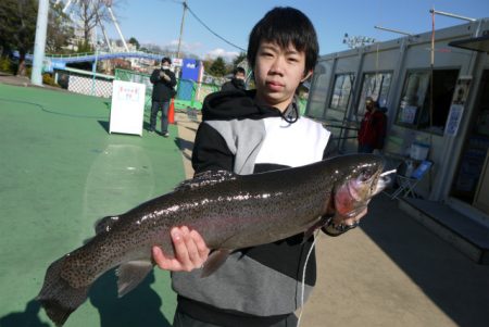 としまえんフィッシングエリア 釣果