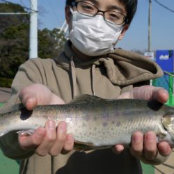 としまえんフィッシングエリア 釣果