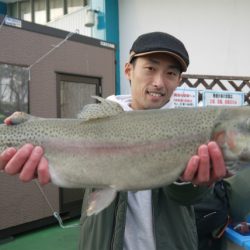 としまえんフィッシングエリア 釣果