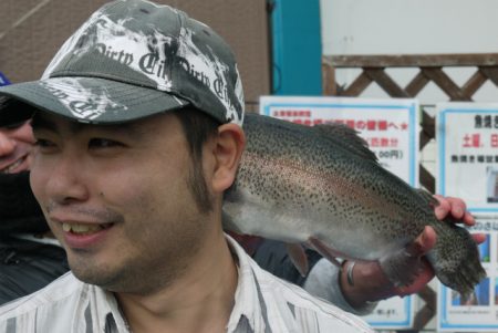 としまえんフィッシングエリア 釣果