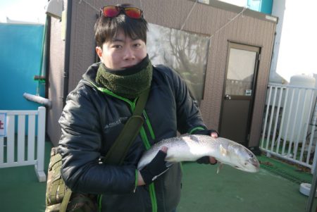 としまえんフィッシングエリア 釣果