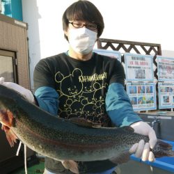 としまえんフィッシングエリア 釣果