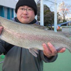 としまえんフィッシングエリア 釣果