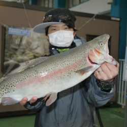 としまえんフィッシングエリア 釣果