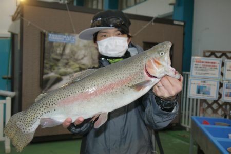 としまえんフィッシングエリア 釣果