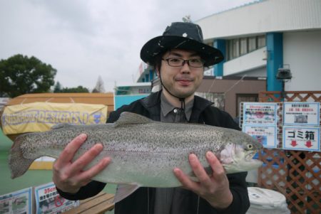 としまえんフィッシングエリア 釣果