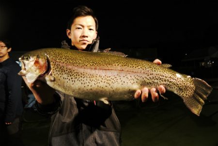 としまえんフィッシングエリア 釣果