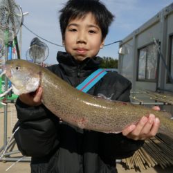 としまえんフィッシングエリア 釣果