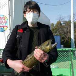 としまえんフィッシングエリア 釣果