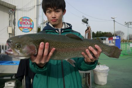 としまえんフィッシングエリア 釣果