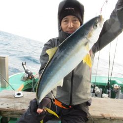 真祐丸 (しんゆうまる) 釣果