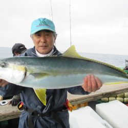 真祐丸 （しんゆうまる） 釣果