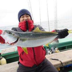 真祐丸 (しんゆうまる) 釣果