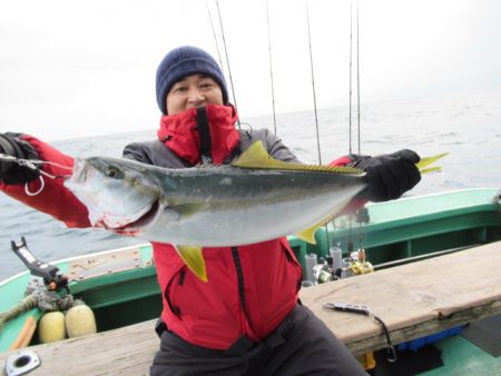 真祐丸 (しんゆうまる) 釣果