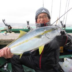 真祐丸 (しんゆうまる) 釣果