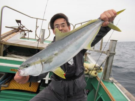 真祐丸 (しんゆうまる) 釣果