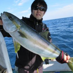 真祐丸 (しんゆうまる) 釣果