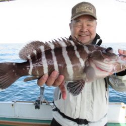 真祐丸 (しんゆうまる) 釣果