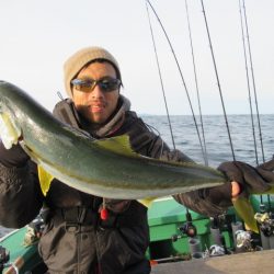 真祐丸 (しんゆうまる) 釣果