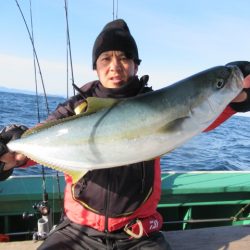 真祐丸 (しんゆうまる) 釣果