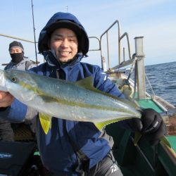 真祐丸 (しんゆうまる) 釣果