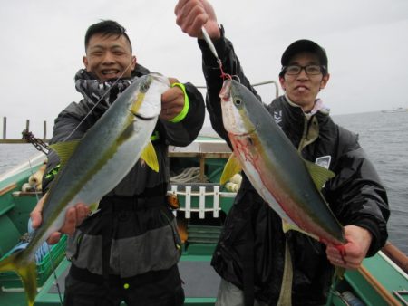 真祐丸 (しんゆうまる) 釣果