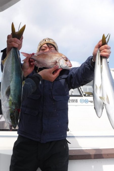 JDI Racing シールズマリンレジャー 釣果