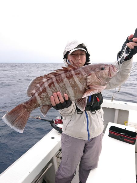 エンペラー 釣果