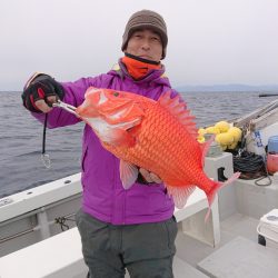 エンペラー 釣果