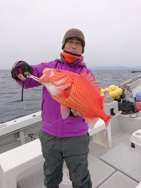 エンペラー 釣果