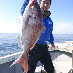 鷹王丸 釣果