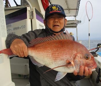 浜田釣舟　真鯛釣り
