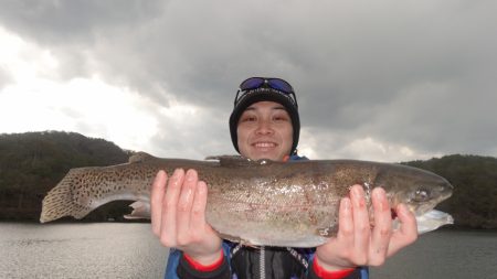 フィッシングレイクたかみや 釣果