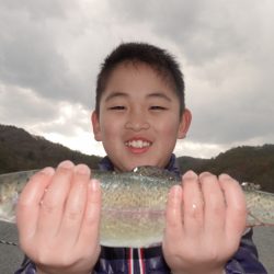 フィッシングレイクたかみや 釣果